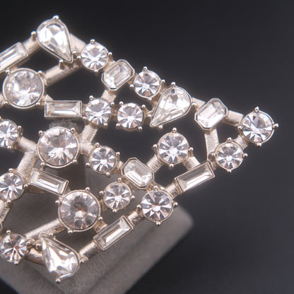 ❤️ Vintage Large Openwork Crystal Rhinestone Statement Brooch – Geometric Sculptural Design, Silver-Tone