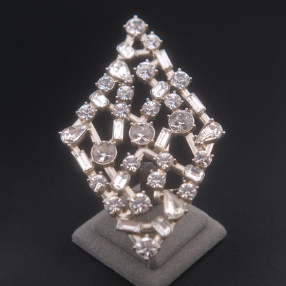 ❤️ Vintage Large Openwork Crystal Rhinestone Statement Brooch – Geometric Sculptural Design, Silver-Tone