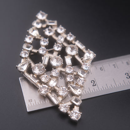 ❤️ Vintage Large Openwork Crystal Rhinestone Statement Brooch – Geometric Sculptural Design, Silver-Tone