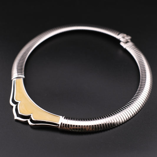 ❤️ Vintage Monet Silver-Tone Collar Necklace with Cream & Black Enamel Centerpiece