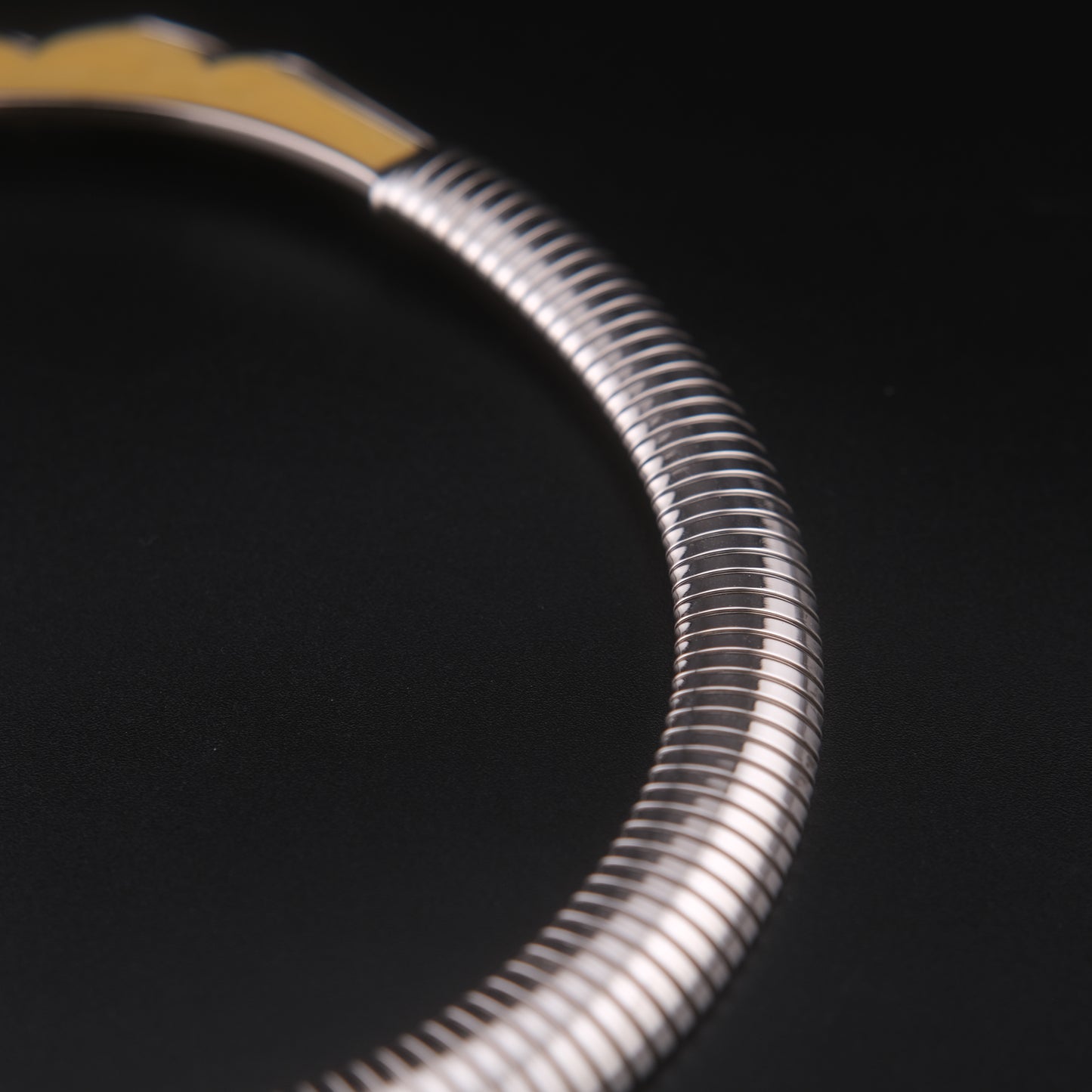❤️ Vintage Monet Silver-Tone Collar Necklace with Cream & Black Enamel Centerpiece