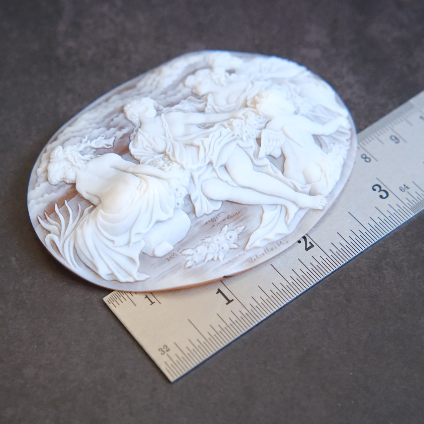 ❤️ Large Vintage Hand Carved Shell Cameo – Signed Artist – Mythological Scene with Cherubs – 3" Collector Cameo