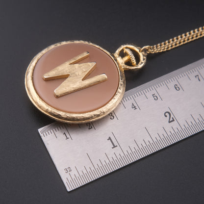 ❤️ Vintage Gold-Tone Initial “W” Pendant Necklace – Blush Pink Medallion Round Charm