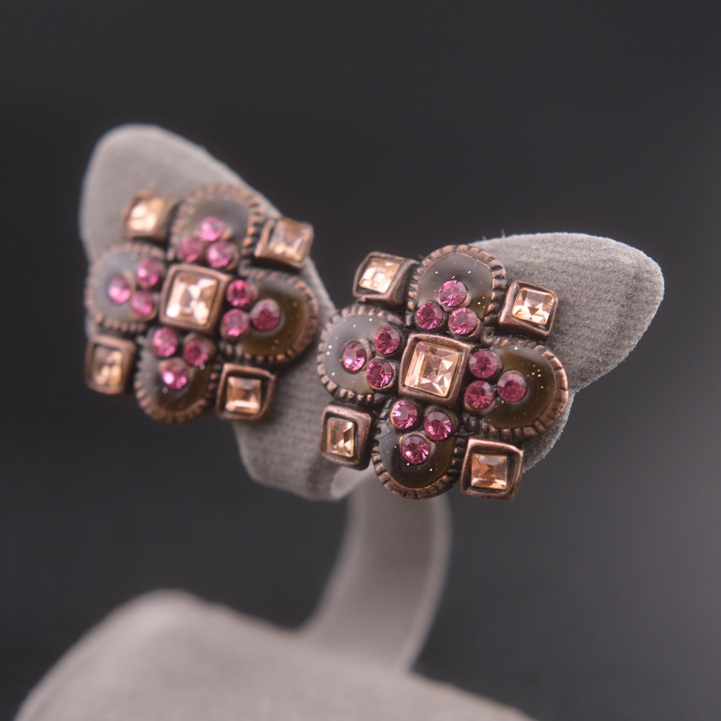 ❤️ Vintage Taratata France Clip-On Earrings Bronze Tone Pink Rhinestone Enamel Floral Geometric 2cm
