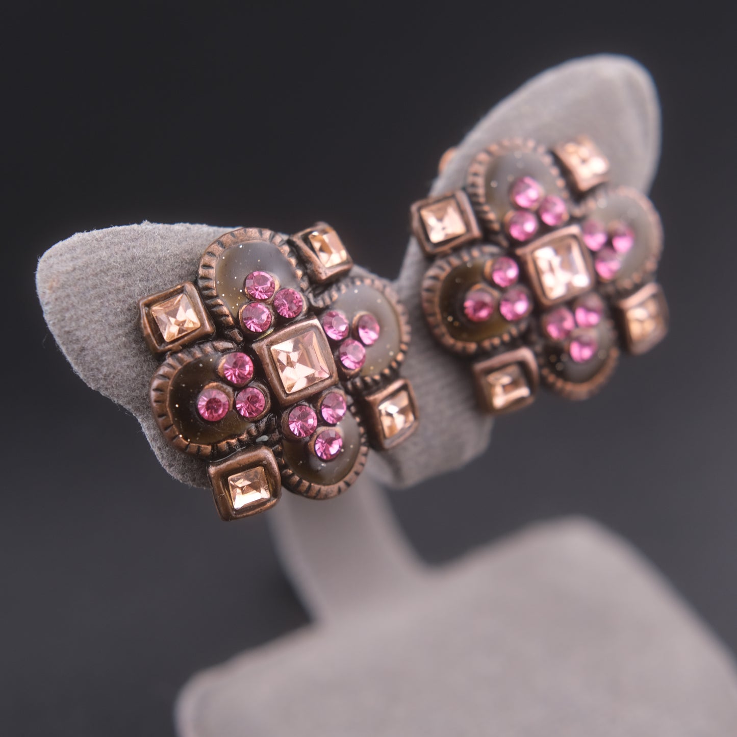 ❤️ Vintage Taratata France Clip-On Earrings Bronze Tone Pink Rhinestone Enamel Floral Geometric 2cm