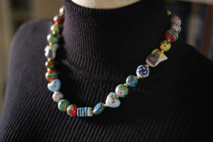 ❤️ Vintage Porcelain Bead Necklace Floral Design Blue White