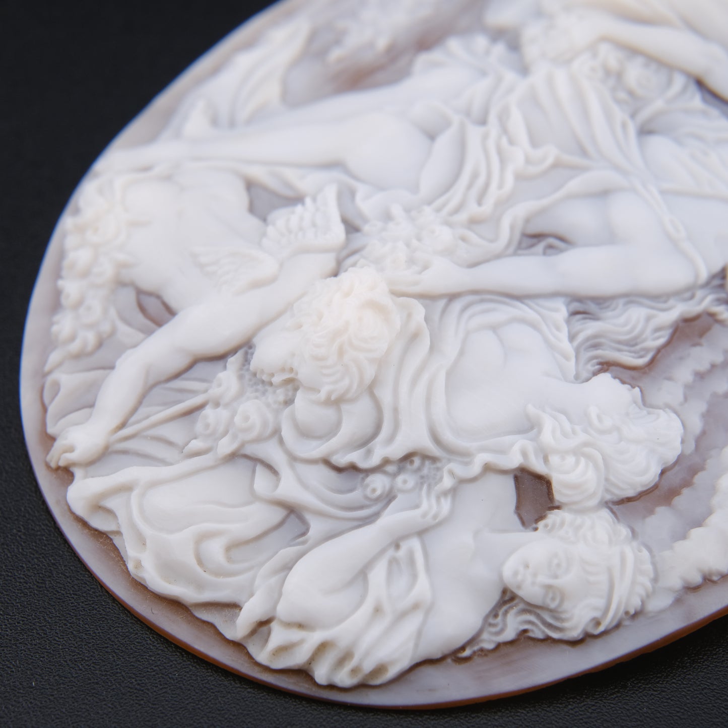 ❤️ Large Vintage Hand Carved Shell Cameo – Signed Artist – Mythological Scene with Cherubs – 3" Collector Cameo