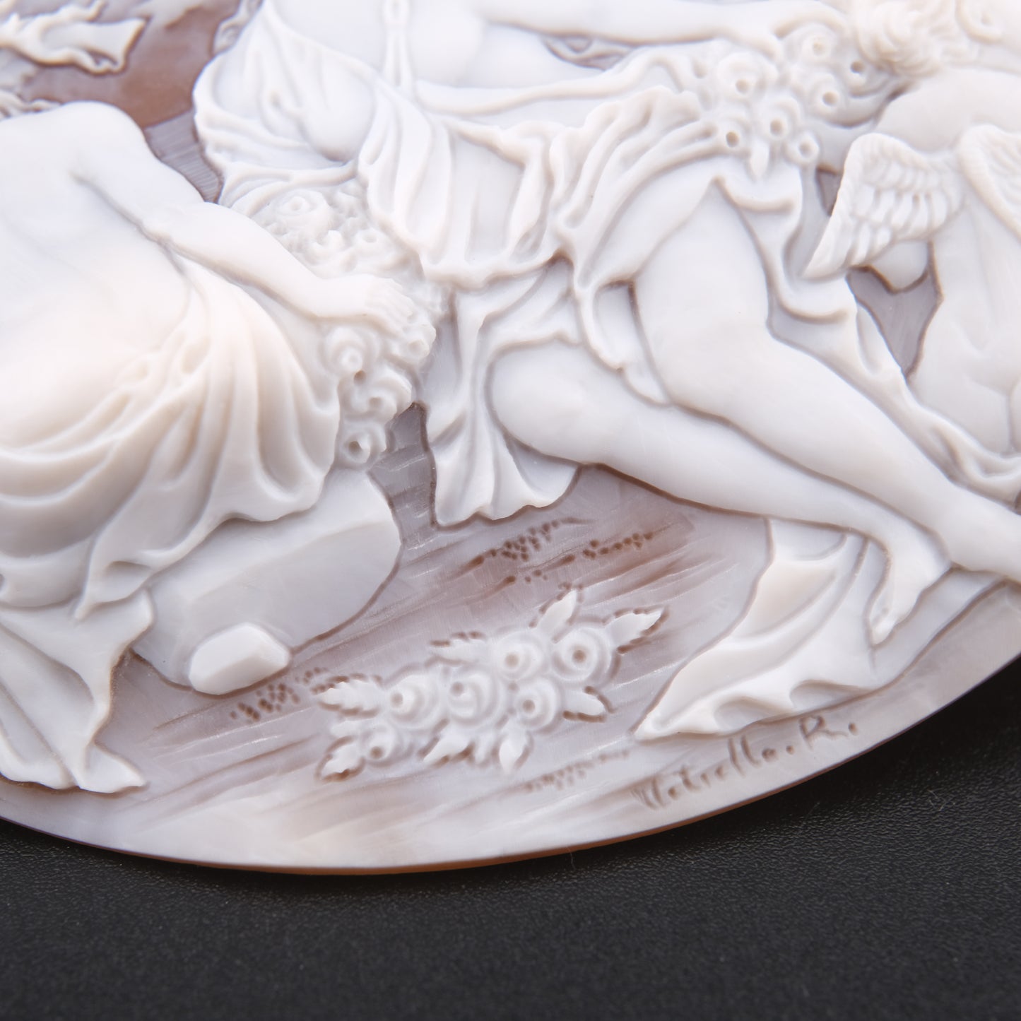 ❤️ Large Vintage Hand Carved Shell Cameo – Signed Artist – Mythological Scene with Cherubs – 3" Collector Cameo