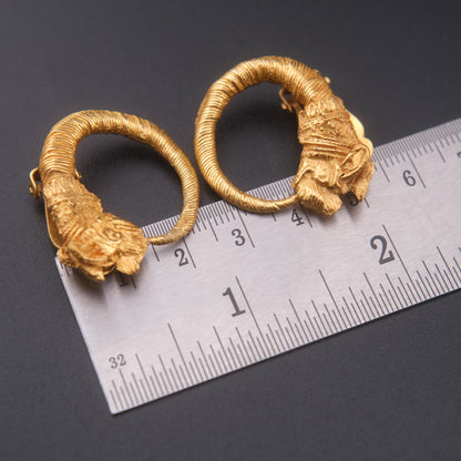 Vintage ALVA Lion Head Hoop Clip-On Earrings – Textured Gold Tone Hellenistic-Inspired Design