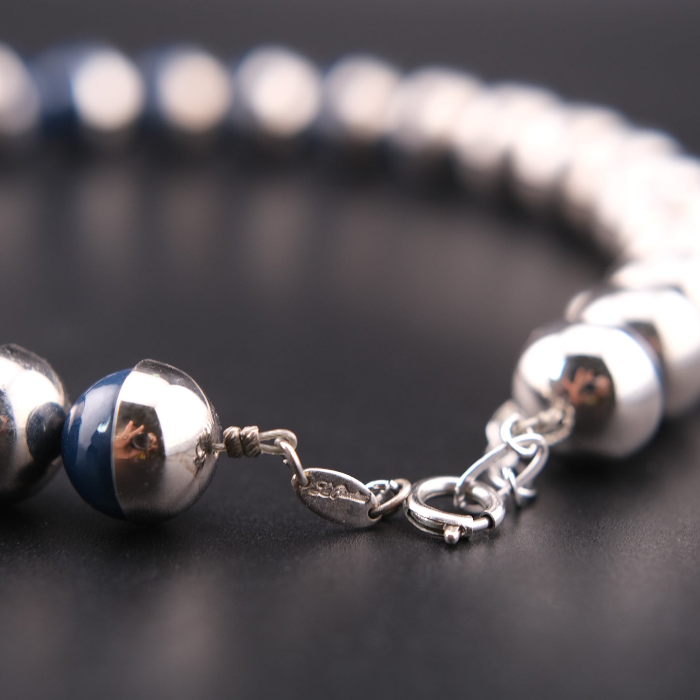 ❤️ Vintage Lui Chantant Blue Bead Necklace Silver Tone Half-Capped Beads 16”