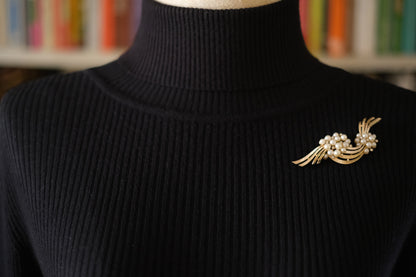 Vintage Crown Trifari Faux Pearl Brooch – Gold-Tone Swirl with Rhinestone Accents (1950s–60s)