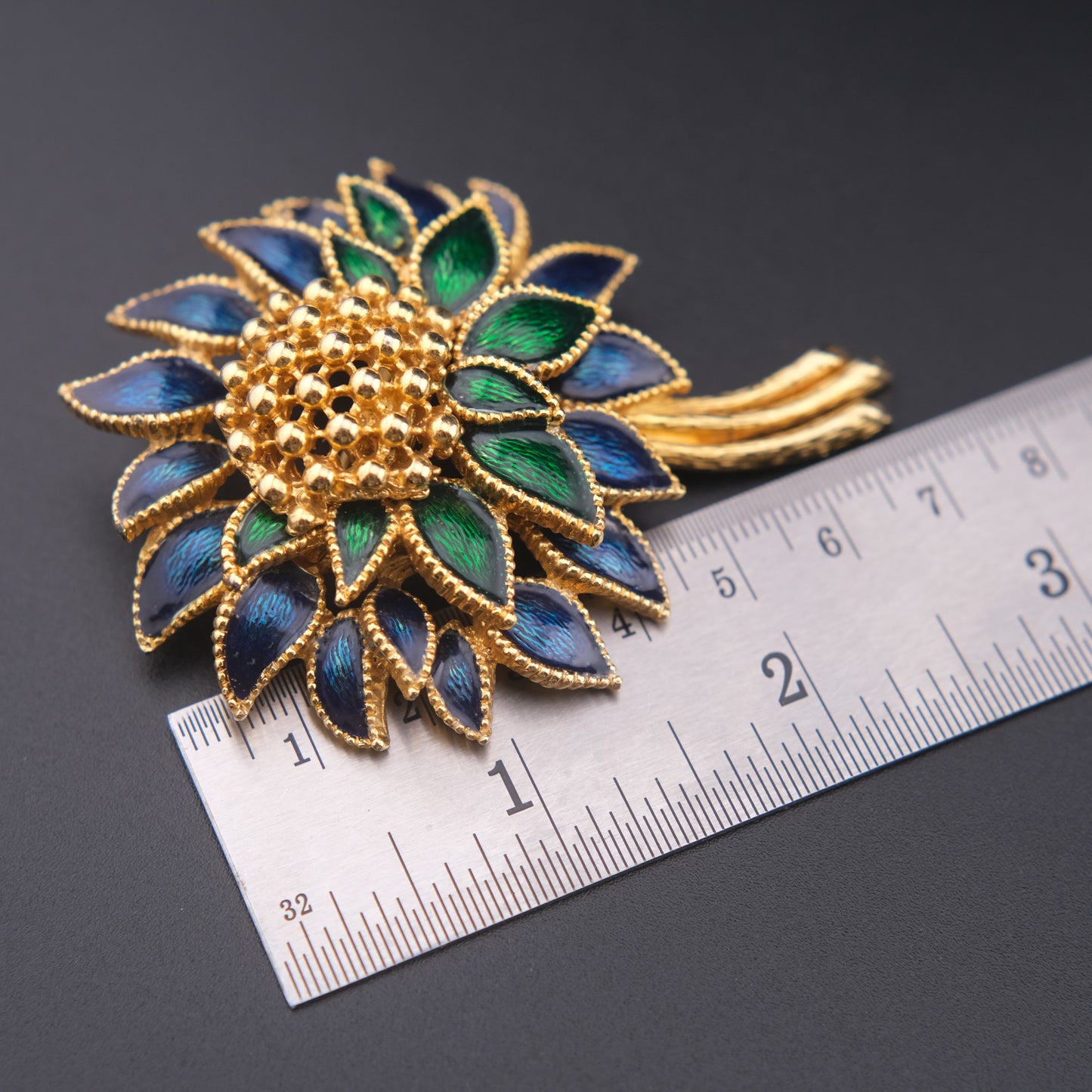 ❤️ Vintage Blue Green Enamel Flower Brooch Gold Tone Statement Pin