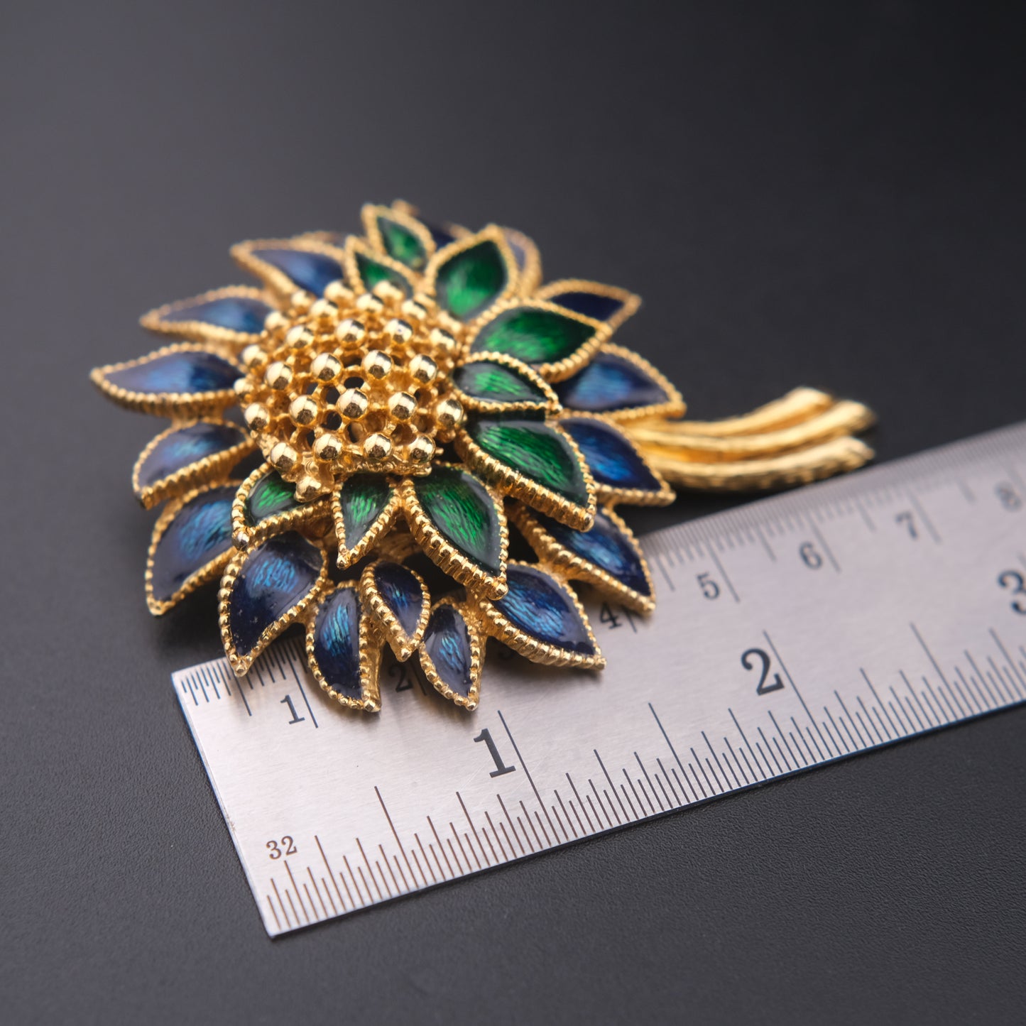 ❤️ Vintage Blue Green Enamel Flower Brooch Gold Tone Statement Pin