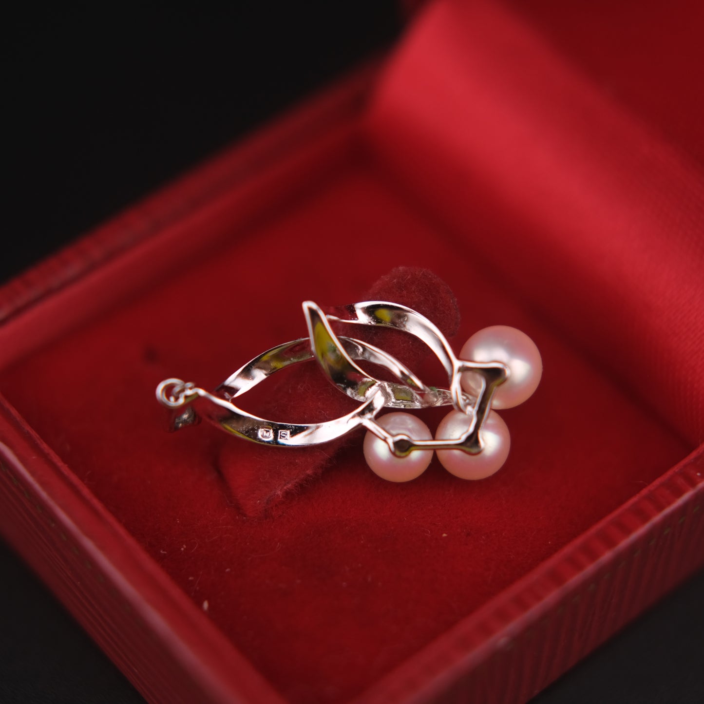 Vintage Mikimoto Silver Pendant with Three Cultured Pearls – Elegant Leaf Design (No Chain)