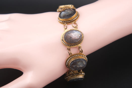 Vintage Mother of Pearl Cameo Bracelet – 7" Hand-Carved Profile Medallions