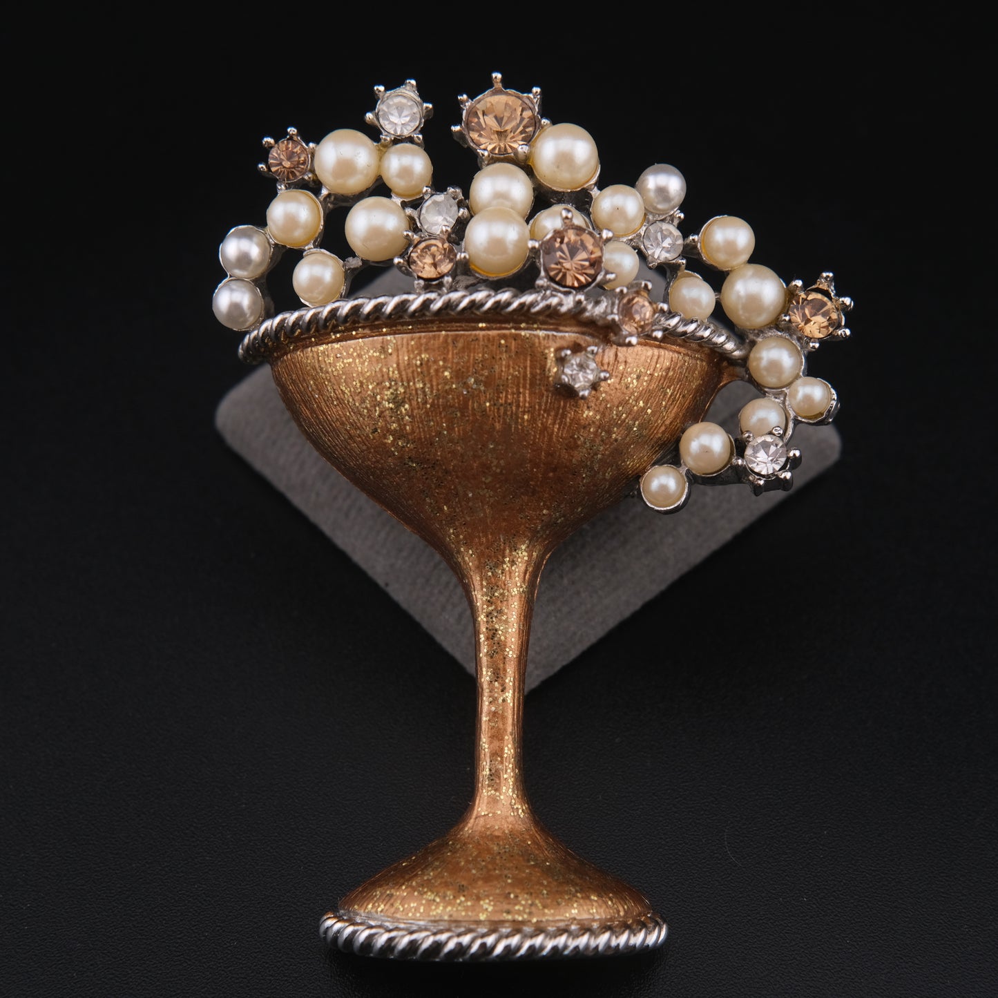 ❤️ Vintage Graziano 2000 Champagne Glass Brooch Faux Pearl Austrian Crystal Gold Enamel Millennium Celebration Pin