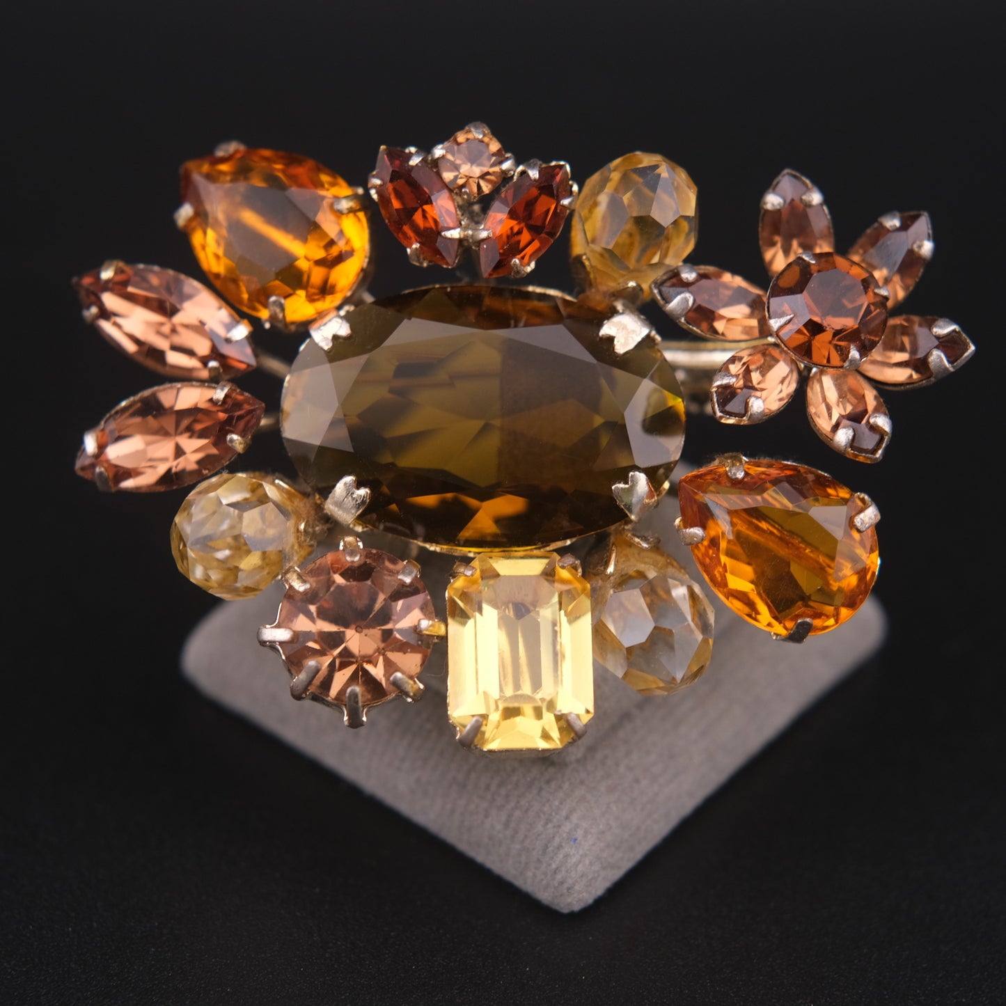 ❤️ Vintage Amber & Champagne Rhinestone Cluster Brooch Silver Tone Floral Spray Pin