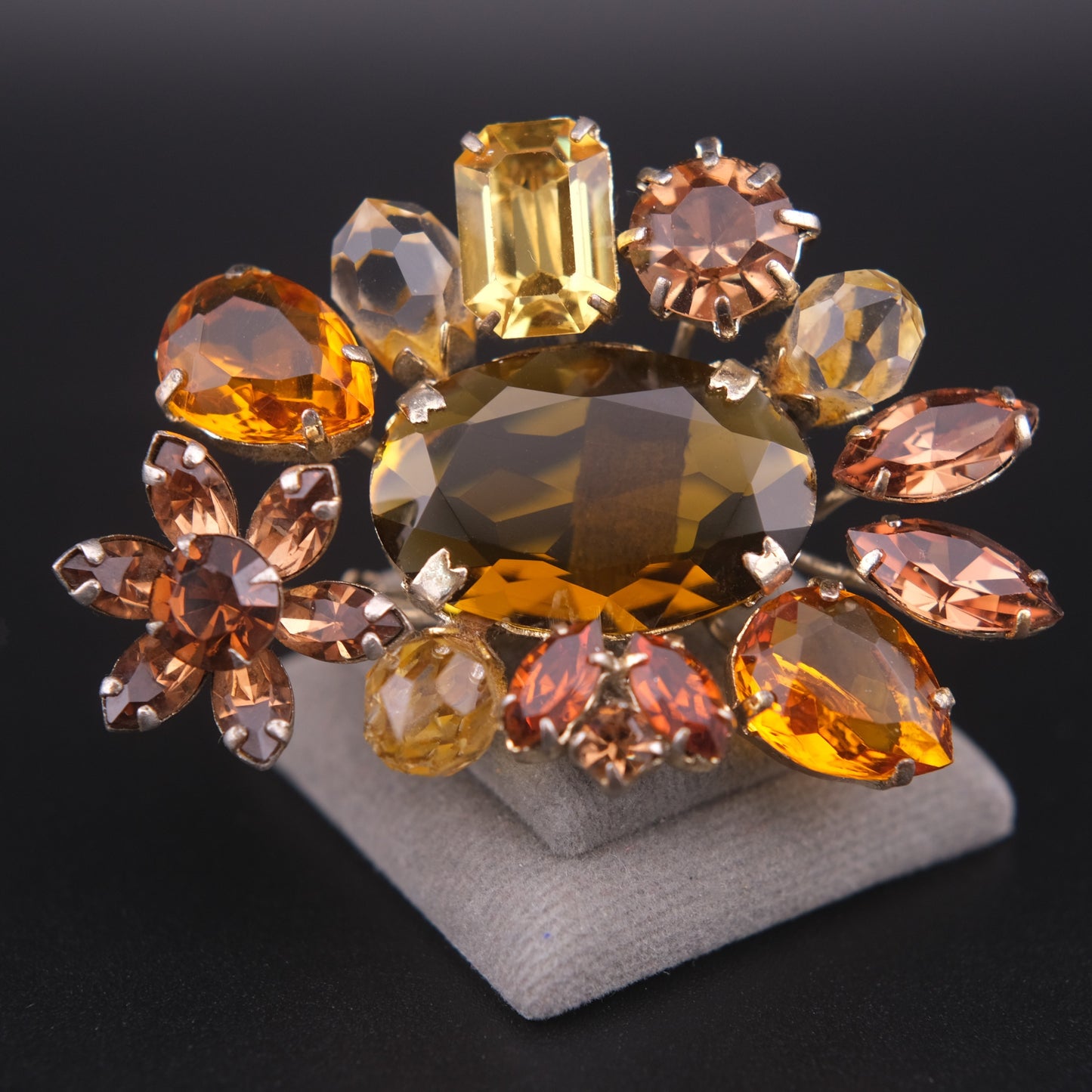 ❤️ Vintage Amber & Champagne Rhinestone Cluster Brooch Silver Tone Floral Spray Pin