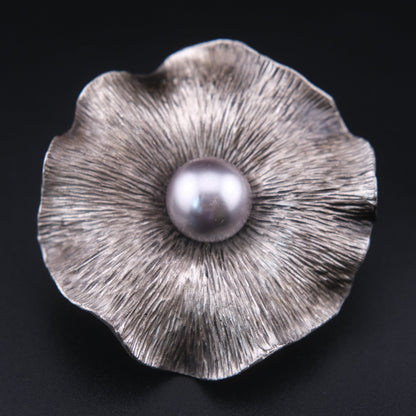 ❤️ Vintage Sculptural Flower Brooch Silver Tone Gray Pearl 2.25"