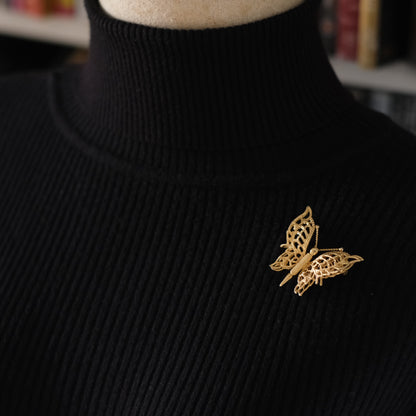 ❤️ Vintage Monet Gold Tone Filigree Butterfly Brooch, Openwork Butterfly Pin