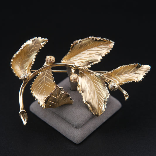 ❤️ Vintage Coro Gold Tone Leaf & Berry Branch Brooch 2.75" Nature Inspired Botanical Pin