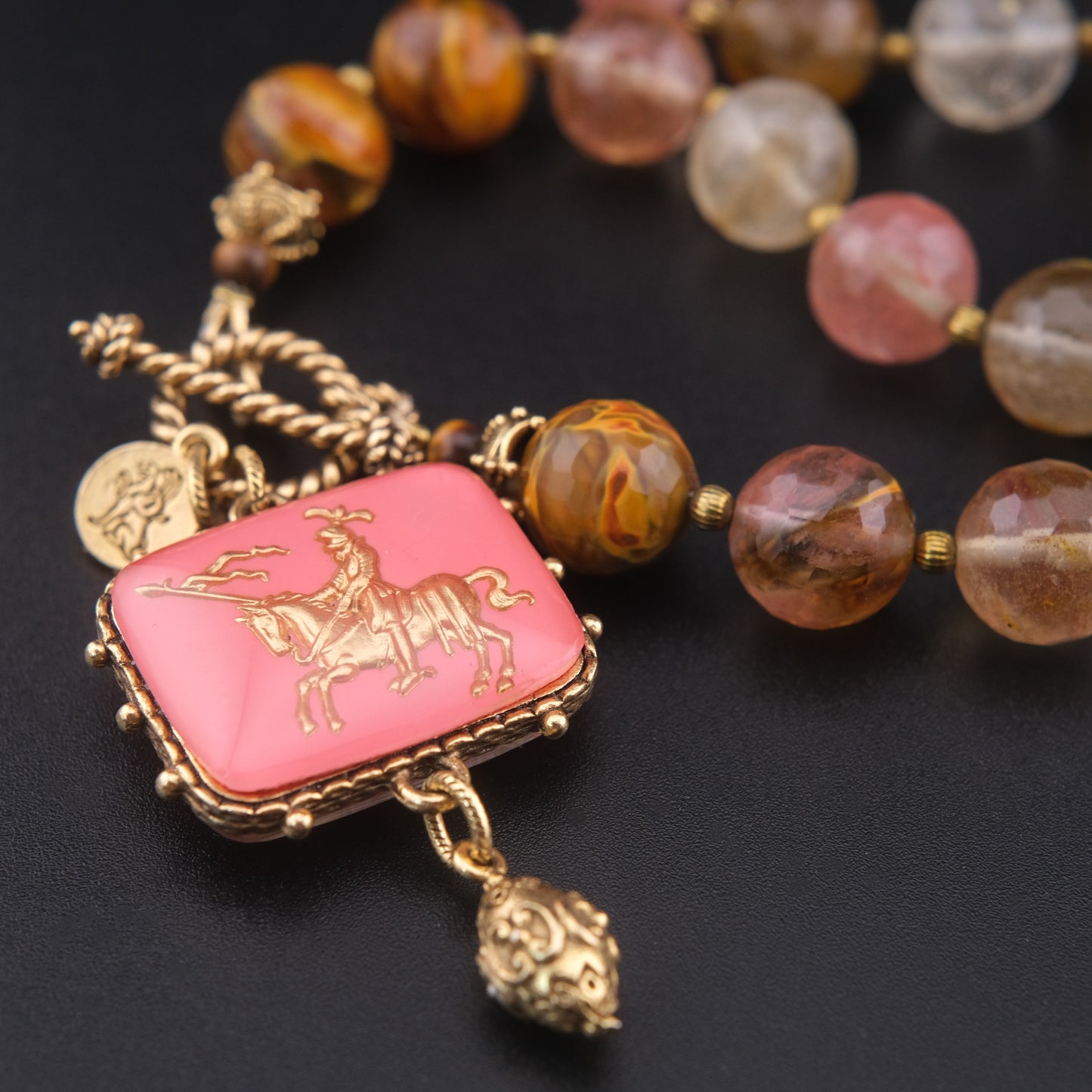 ❤️ Vintage Rubin & Steele Knight Intaglio Double-Sided Pendant Necklace