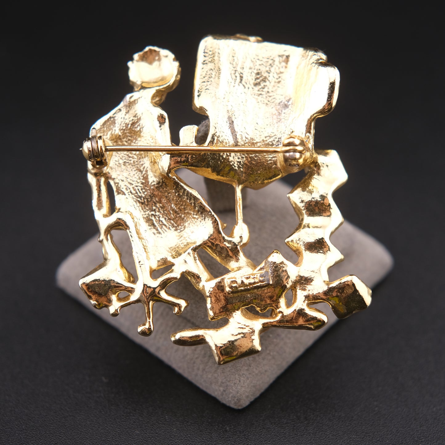 ❤️ Vintage AJC TGIF Computer Office Worker Gold Tone Brooch