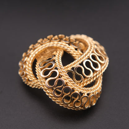 ❤️ Vintage Boucher 9126P Knot Dome Brooch – Gold Tone Openwork Woven Design