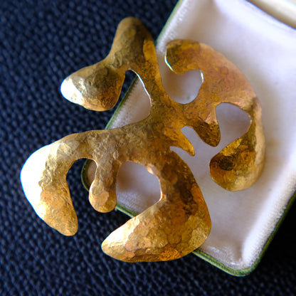Vintage Van Der Straeten Sculptural Abstract Brooch – Hand-Hammered Gold-Tone Modernist Statement Pin