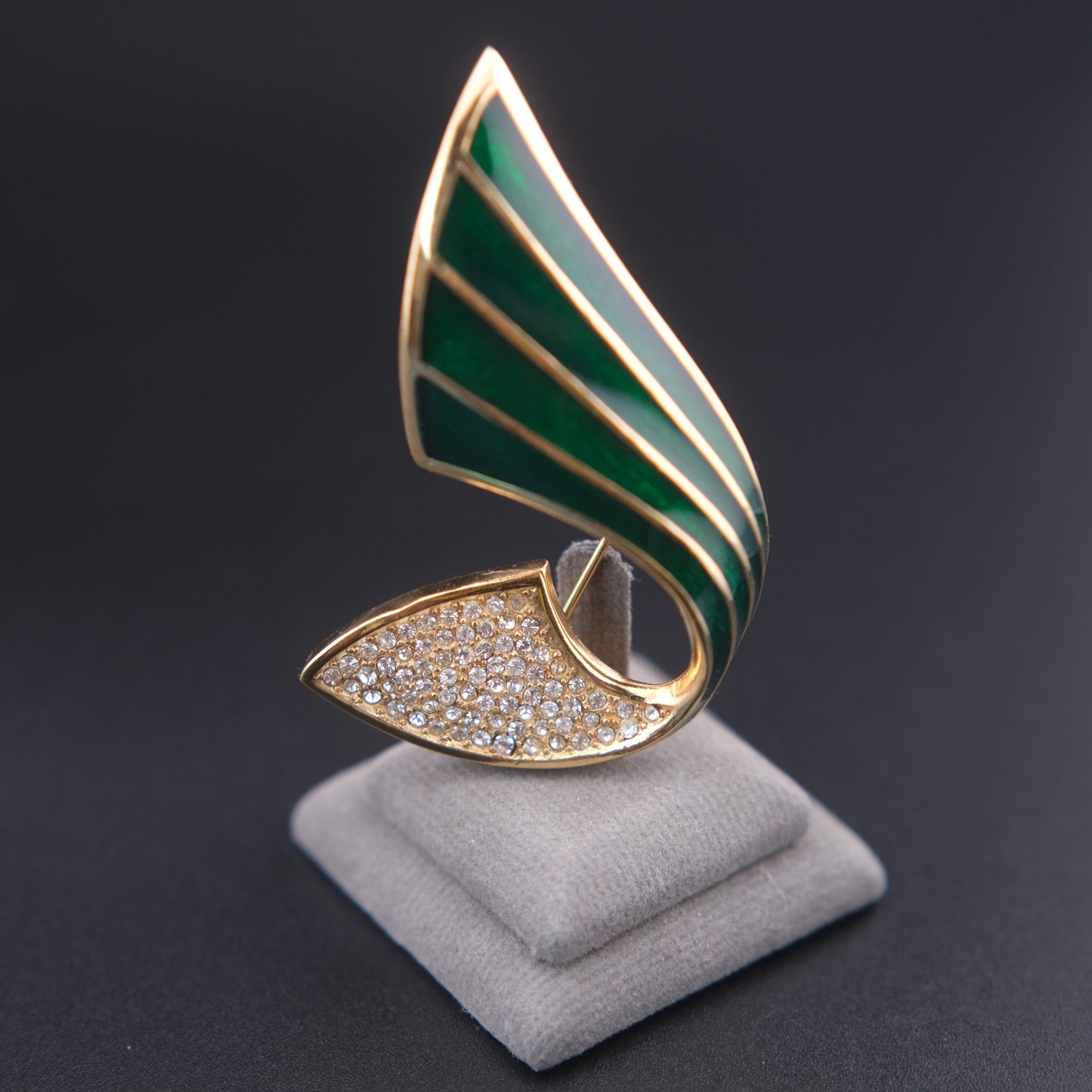 ❤️ Vintage Christian Dior Green Enamel & Pavé Crystal Brooch Gold Tone Signed Chr Dior