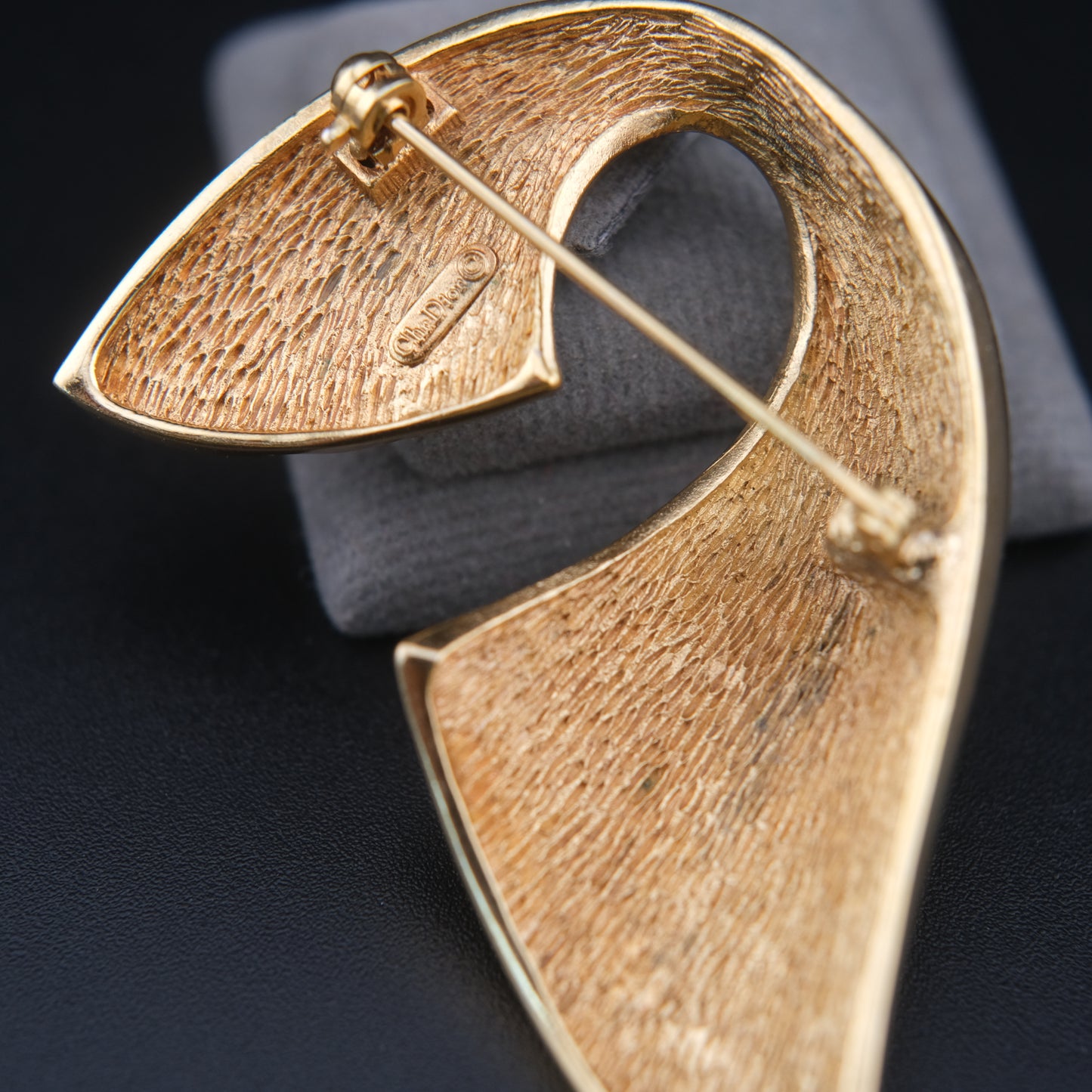 ❤️ Vintage Christian Dior Green Enamel & Pavé Crystal Brooch Gold Tone Signed Chr Dior