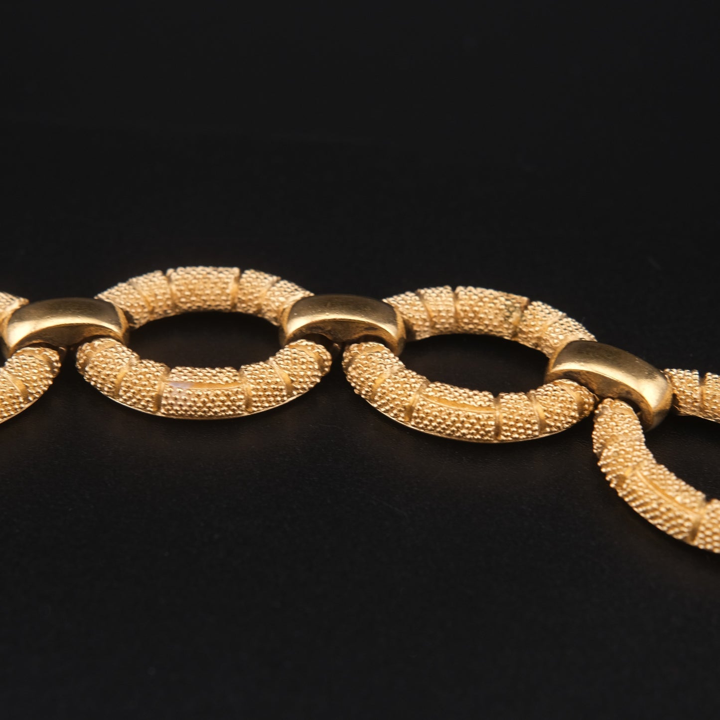 ❤️ Vintage Christian Dior Germany Gold-Tone Textured Link Necklace