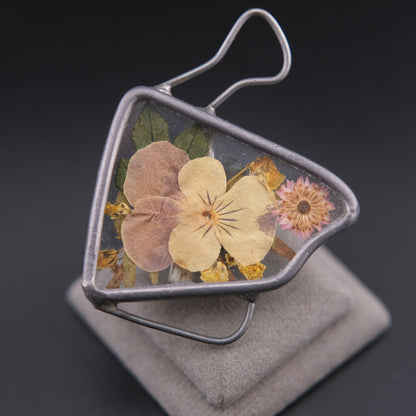 ❤️ Vintage Pressed Flower Resin Brooch Silver Tone Handmade Botanical Pin