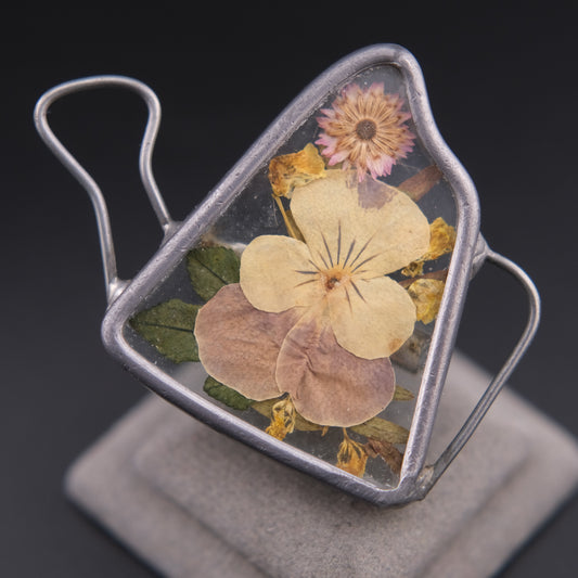 ❤️ Vintage Pressed Flower Resin Brooch Silver Tone Handmade Botanical Pin