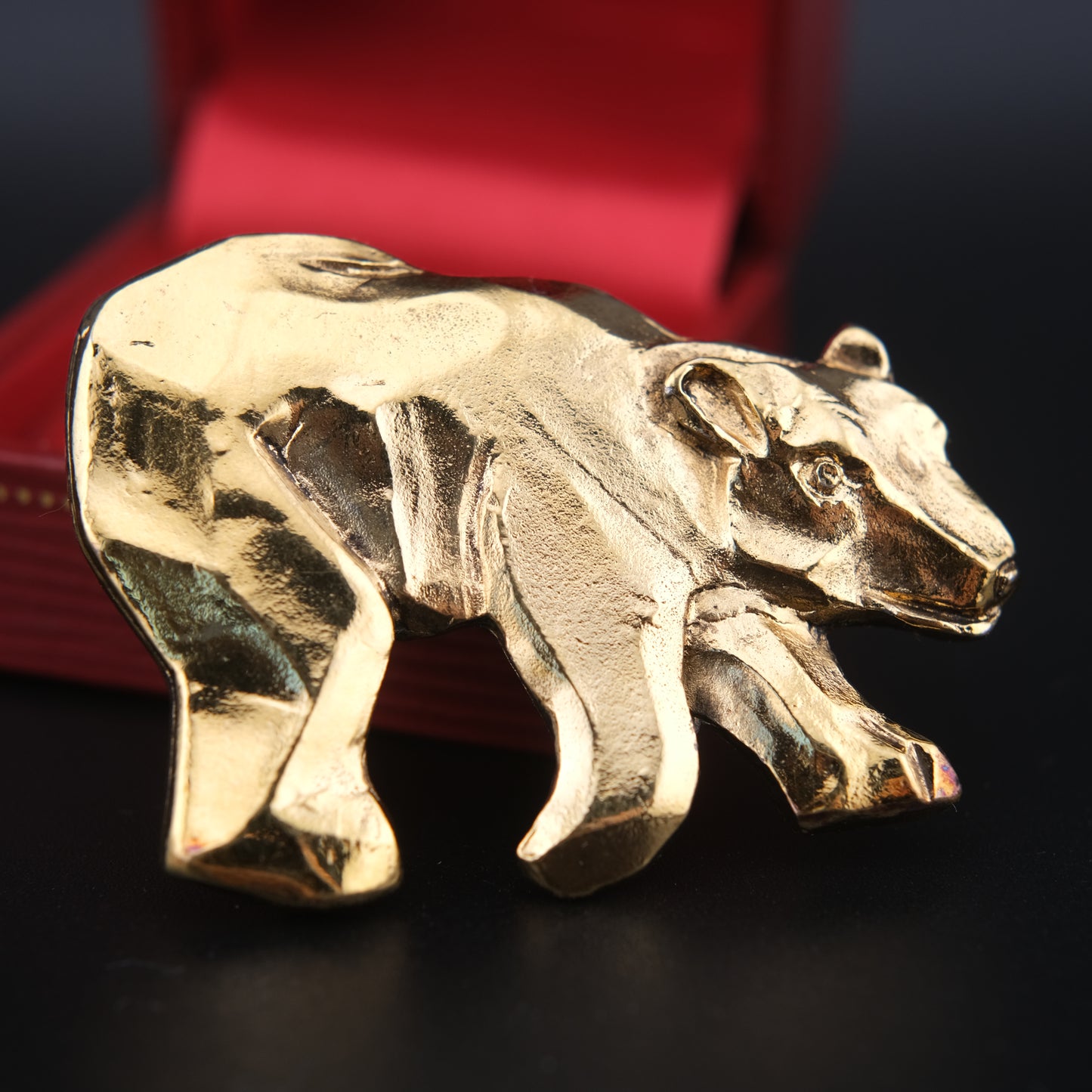 ❤️ Vintage Jacky De G. Paris Polar Bear Brooch – 1980s French Sculptural Jewelry