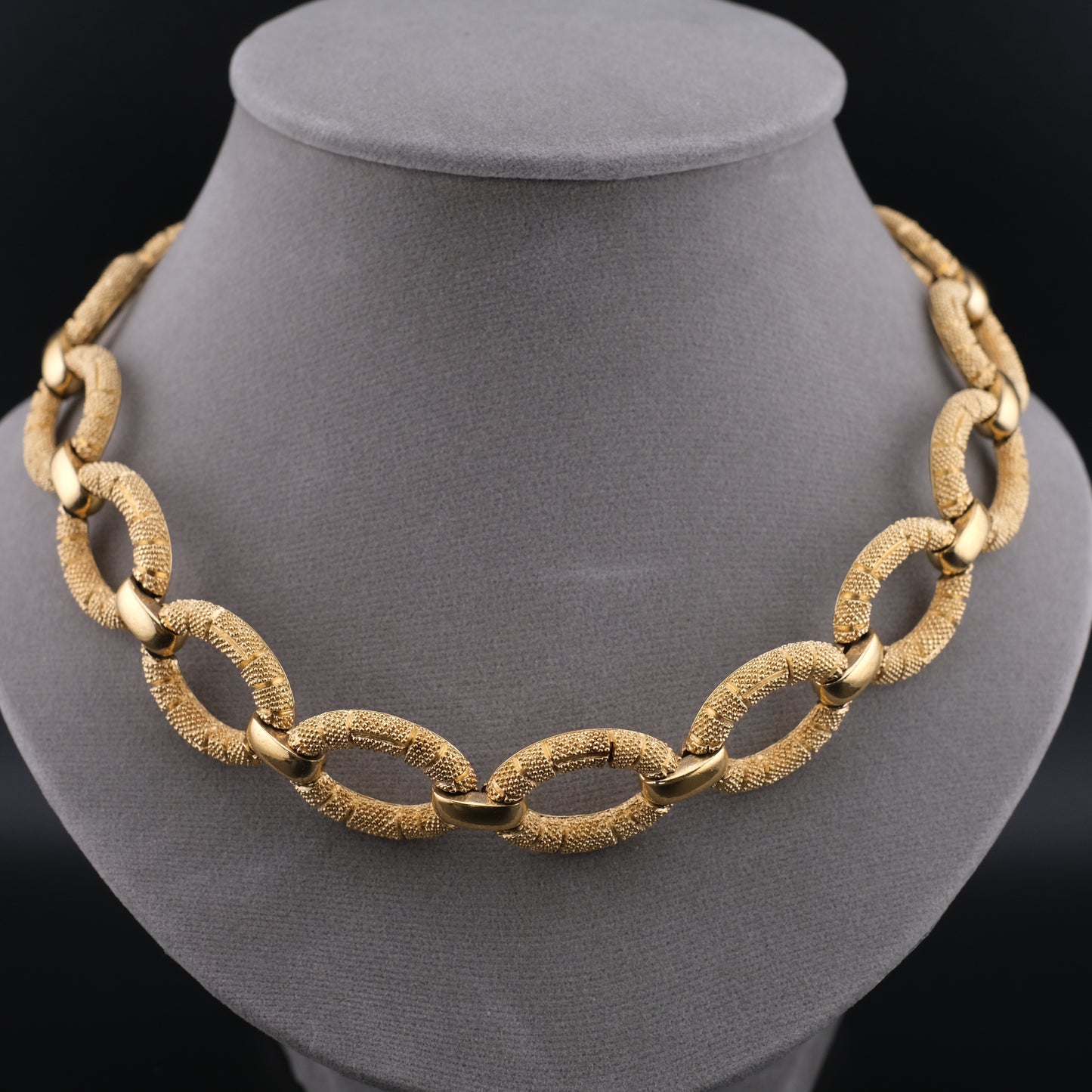 ❤️ Vintage Christian Dior Germany Gold-Tone Textured Link Necklace
