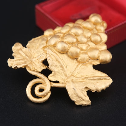 ❤️ Vintage D'elfa Paris Grape Cluster Brooch – Gold Tone Botanical Design