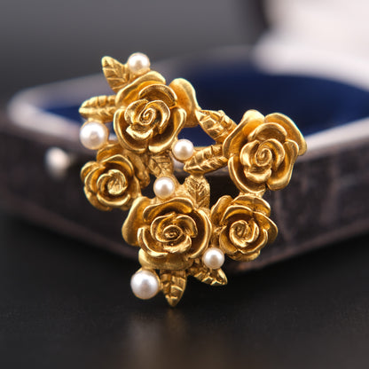❤️ Vintage Ungaro Paris Gold Tone Rose & Faux Pearl Brooch