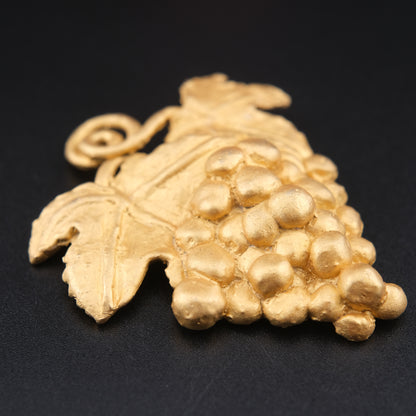 ❤️ Vintage D'elfa Paris Grape Cluster Brooch – Gold Tone Botanical Design