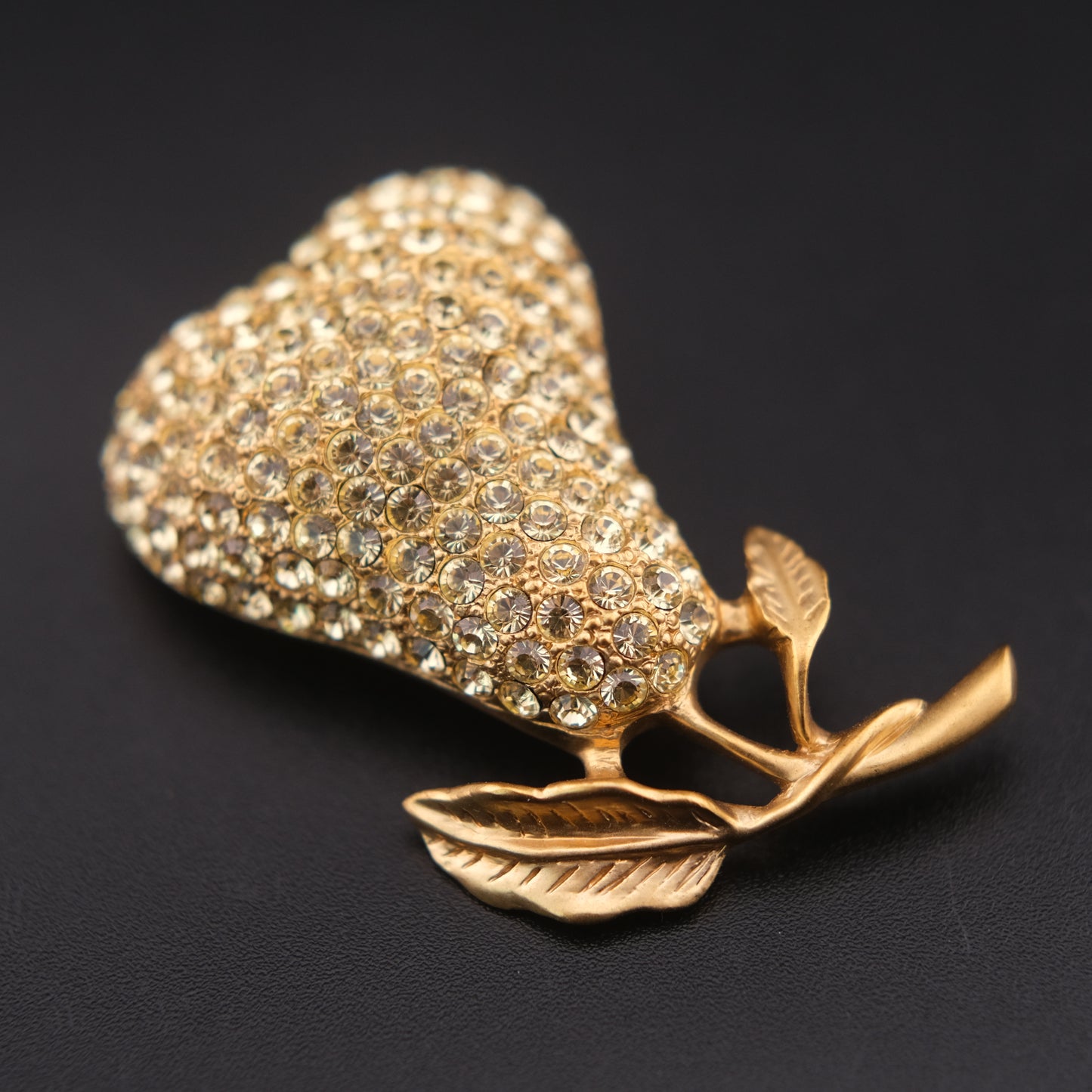 ❤️ Vintage Gold Tone Pave Rhinestone Pear Brooch Fruit Motif Statement Pin