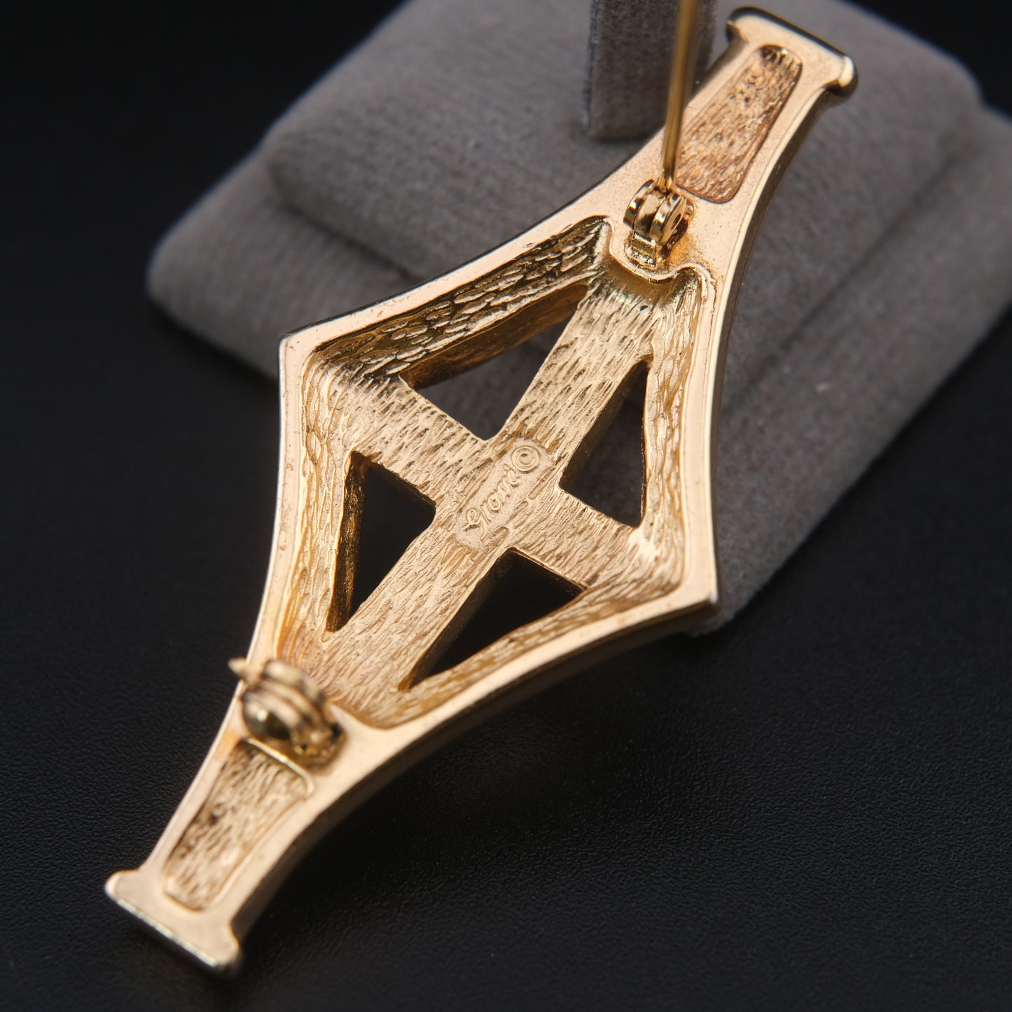 ❤️ Vintage Grosse Germany Gold-Tone Crystal Geometric Brooch