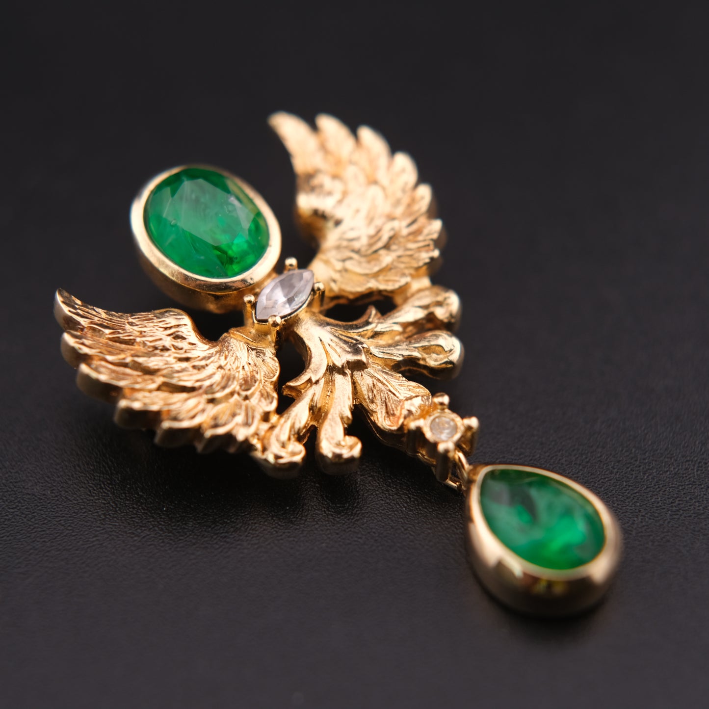 ❤️ Vintage Grossé Germany Gold Tone Phoenix Brooch with Green Glass Drops