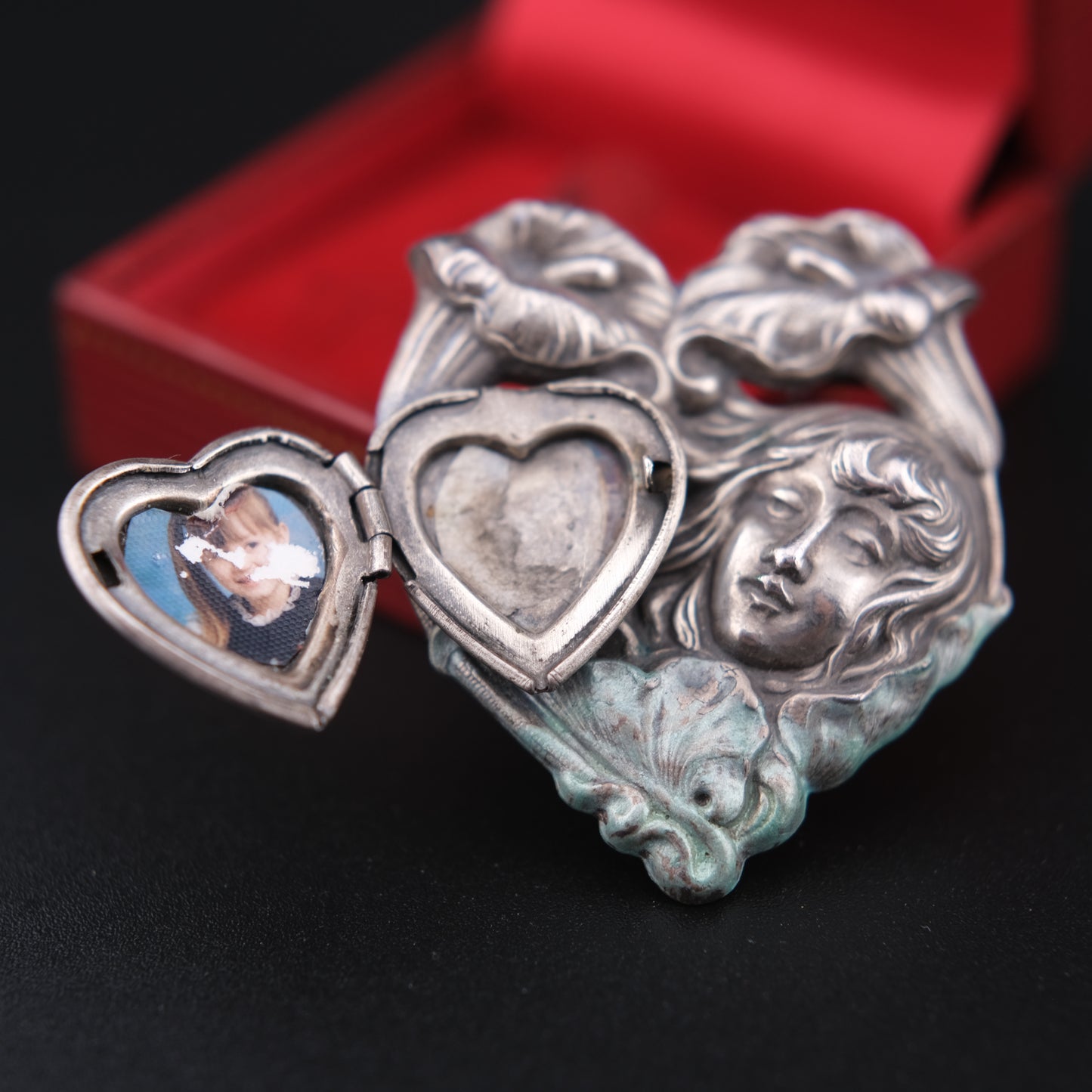 Vintage Art Nouveau Maiden & Heart Locket Brooch with Calla Lilies – Pewter Tone