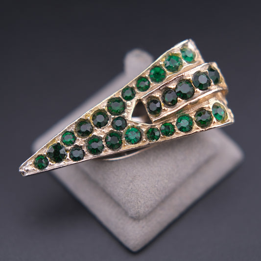 ❤️ Vintage H. Pomerantz NY Green Rhinestone Scarf Clip Silver Tone Triangular Wrap Scarf Ring 2”