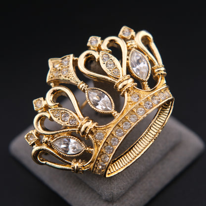 ❤️ Vintage KJL for Avon Crown Brooch Gold Tone Rhinestone Regal Statement Pin