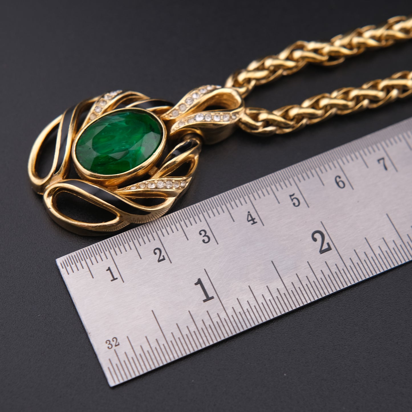 ❤️ Vintage Grossé Germany Green Glass & Enamel Pendant Necklace