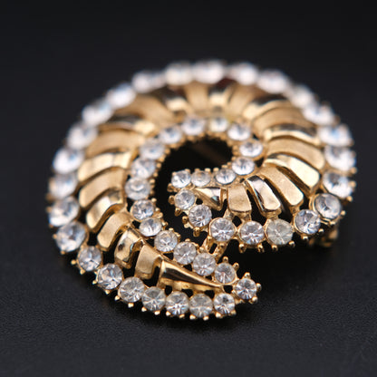 ❤️ Rare Vintage Crown Trifari Alfred Philippe Rhinestone Swirl Gold-Tone Brooch