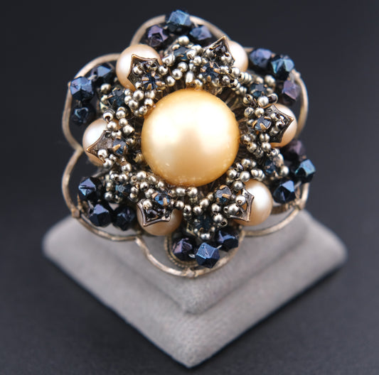 ❤️ Vintage Miriam Haskell Faux Pearl & Bead Cluster Brooch 1.5"