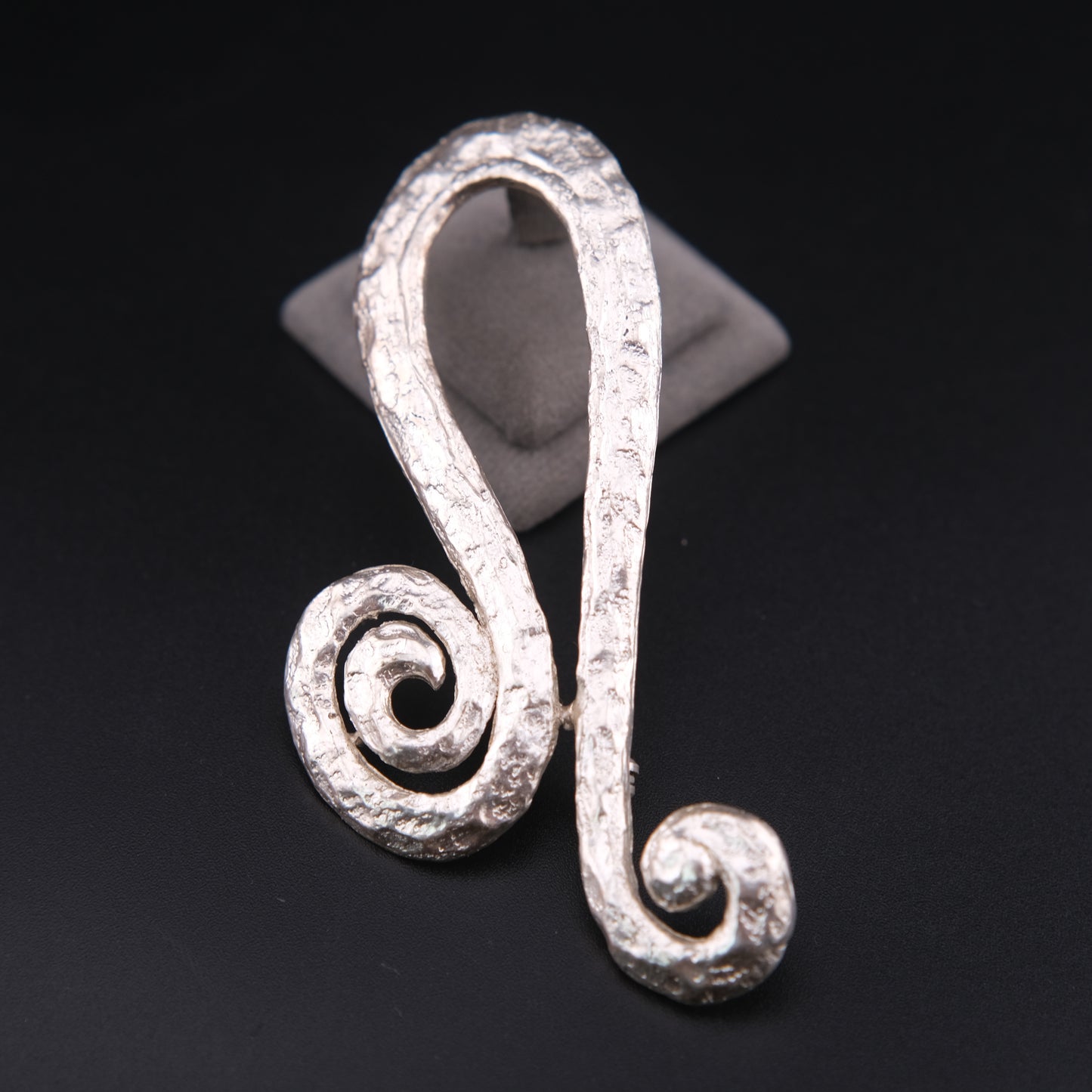 ❤️ Vintage COD Sculptural Abstract Silver Tone Brooch 3.5” Spiral Statement Pin