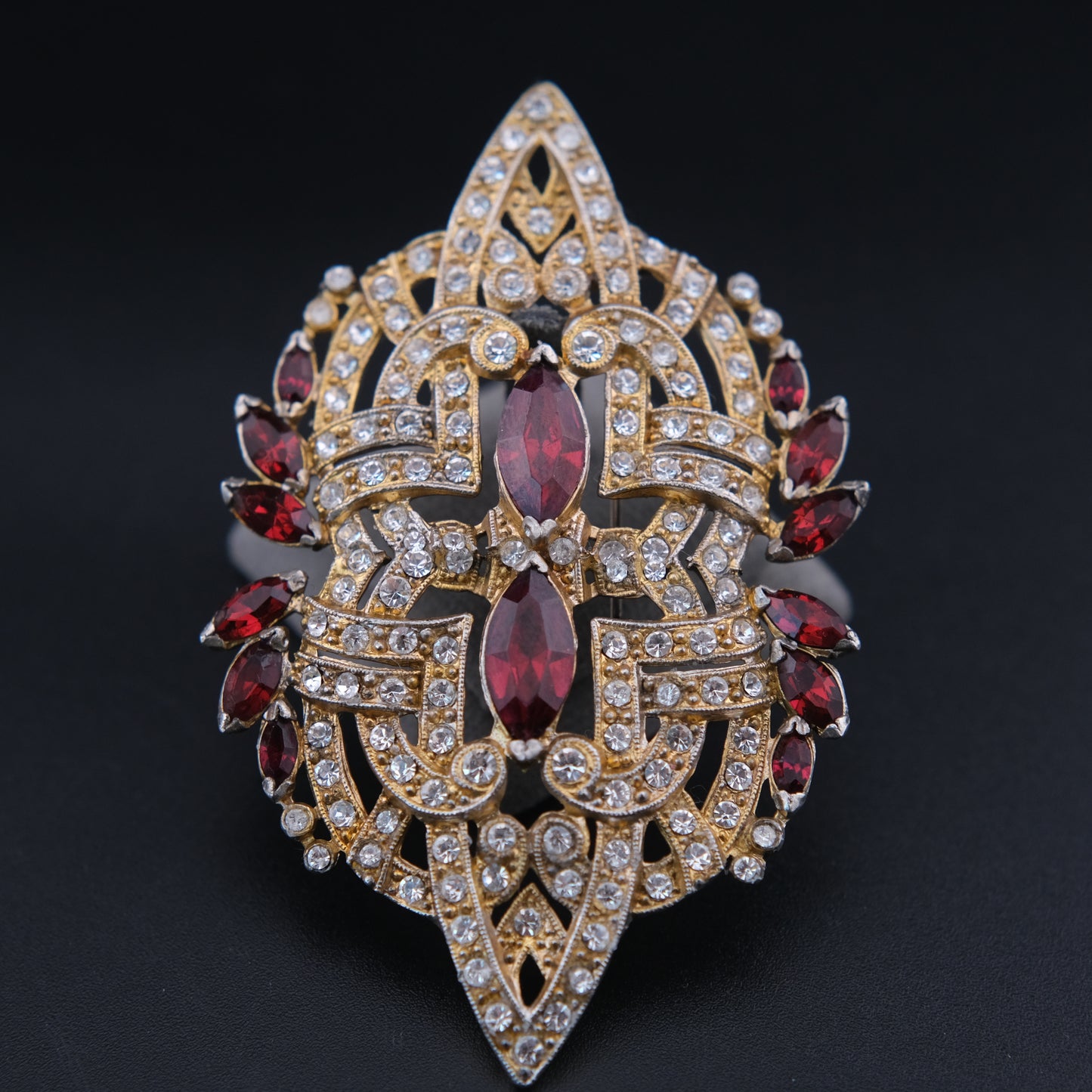 ❤️ Vintage Art Deco Style Rhinestone Brooch Gold Tone Red Marquise Crystal Statement Pin